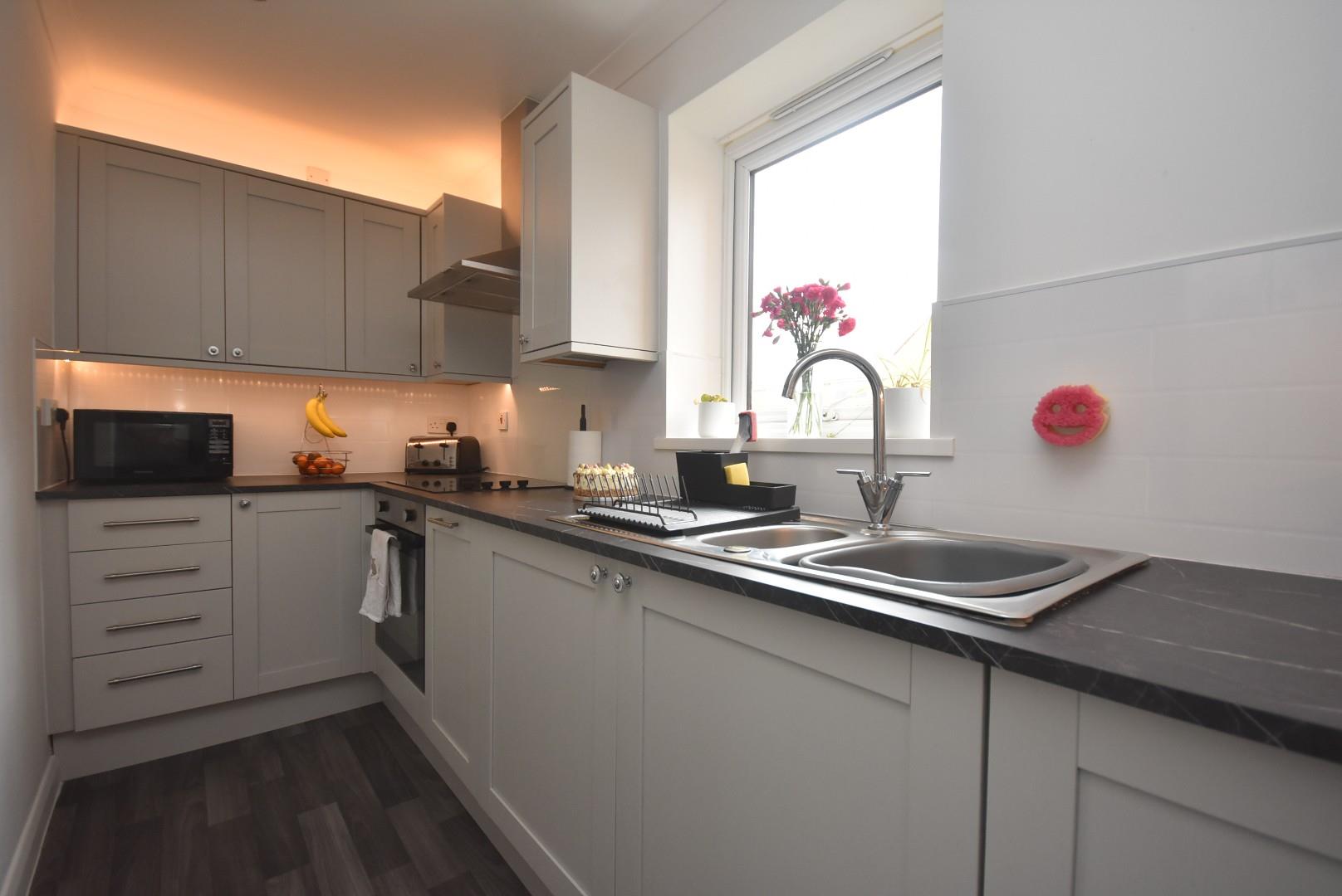 22 Mayflower House, Anchor Road, Penarth, Vale of Glamorgan, CF64 1SL
